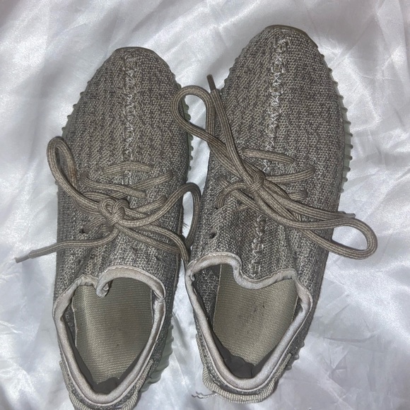 AUTHENTIC YEEZY BOOST 350 - Picture 2 of 7
